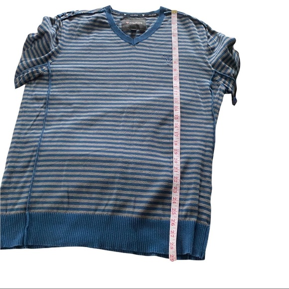 Guess Blue Grey Striped Sweater Pullover V-Neck Long Sleeve Logo on Chest Men XL - Picture 9 of 9